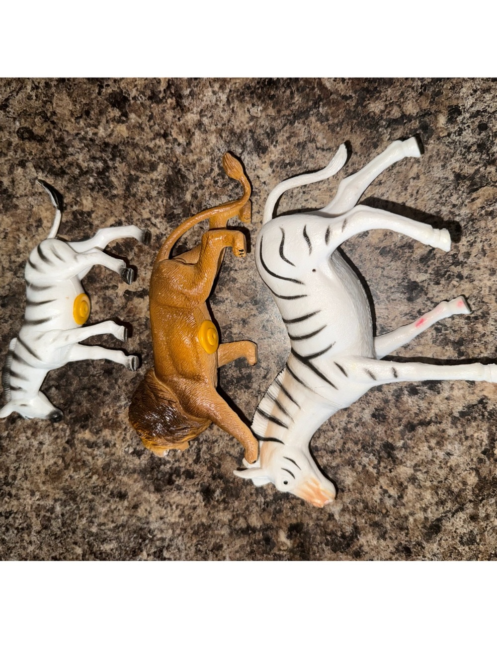 $3 Safari Animal Figurine Set $3 WITH ANY $10 ORDER OR MORE - Picture 3 of 6